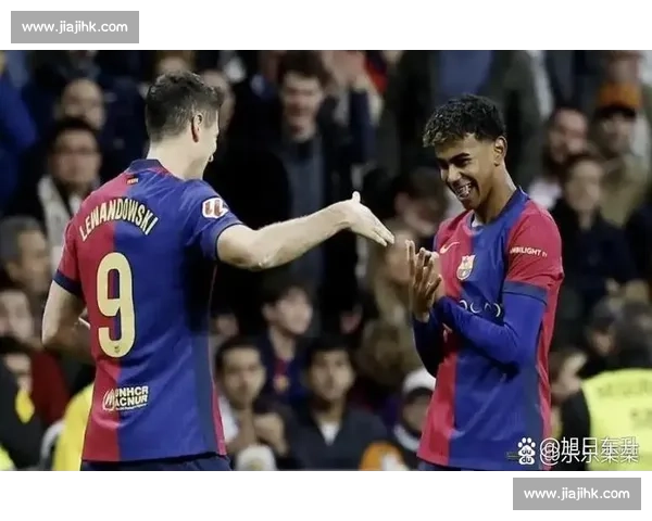 莱万创巴萨生涯收入新高！税后 1600 万欧元 + 双冠奖金成巅峰赛季