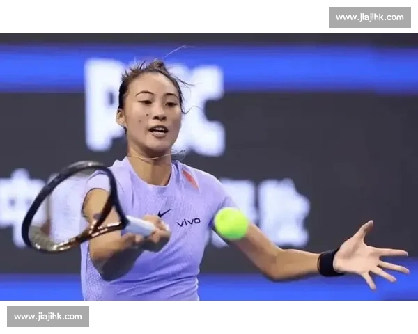 郑钦文柏林站晋级！对手情绪失控砸观众 + 罢赛，一轮游爆冷